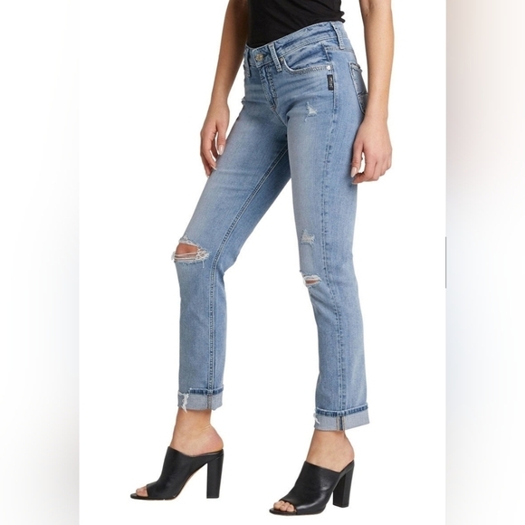 Silver Avery Straight High Rise Crop Distressed Light Wash Jean Size 30 - Picture 16 of 16